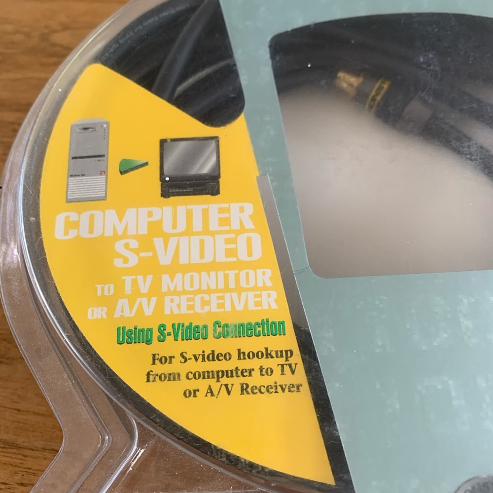 Monster S-Video Cable - Picture 2 of 9